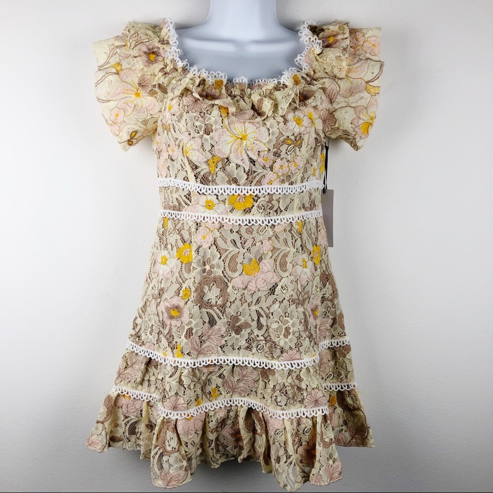 NWT Ryse The Label Veronica Floral Lace Mini Dress Size Small Ruffle Details